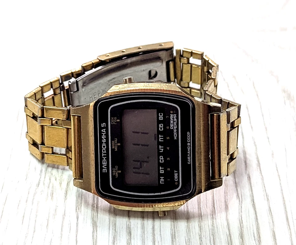 Elektronika 5 LCD Digital Vintage Cuarzo Era Soviética Reloj Hombre URSS para España Foto 4 de 4