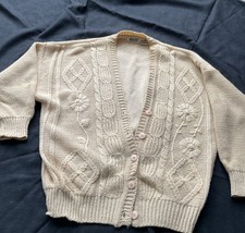 Vintage Cream cardigan sweater EANTASTIIC 44