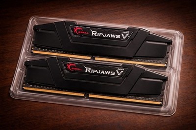 G.Skill Ripjaws V DDR4-3200 16GB (2×8GB) CL16   guter Zustand, getestet