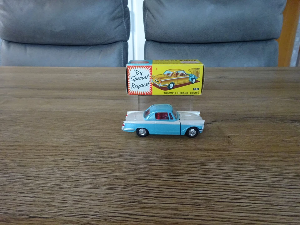 Corgi Toys 231 Triumph Herald  in OVP   60er Jahre Corgi Rarität - Bild 2 von 4