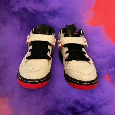 Jordan White/pink/black