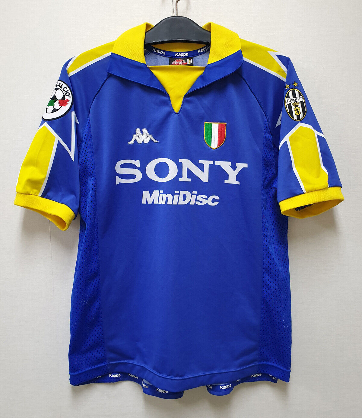 juventus centenary shirt