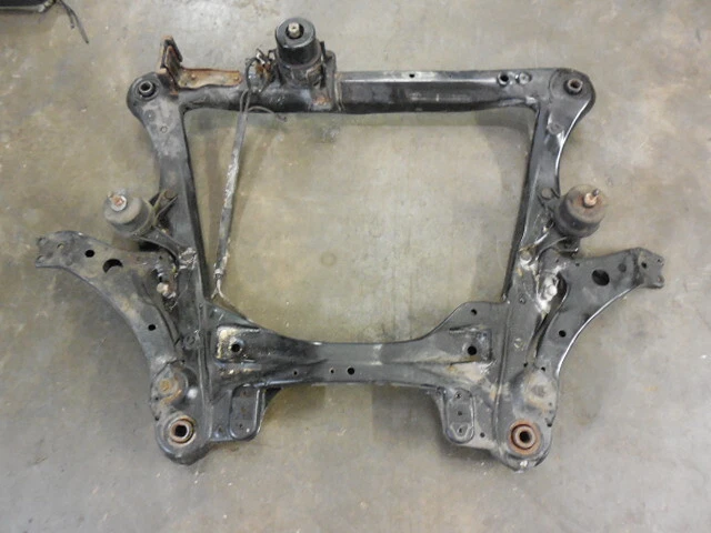 02-06 Lexus ES300 ES330 SUSPENSIÓN DELANTERA subchasis base motor selección local 11733 Foto 3 de 4