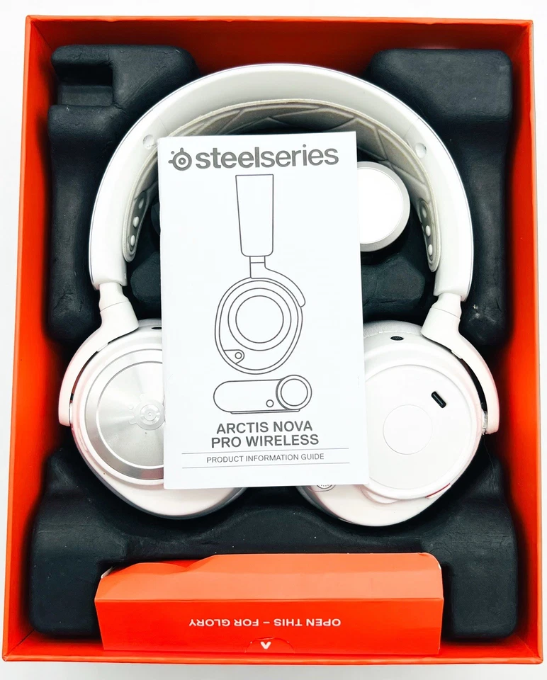 SteelSeries Arctis Nova Pro Wireless Headset For PC / PS5 - White READ DESCRIPT - Image 3 of 4