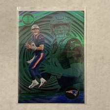 2023 Panini Illusions - Mac Jones #75 Emerald