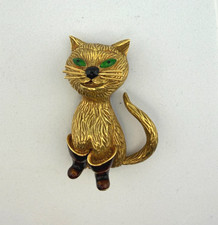 Jean Ete 18K Gold Cat Brooch Pin French Designer Green Enamel Eyes Puss in Boots