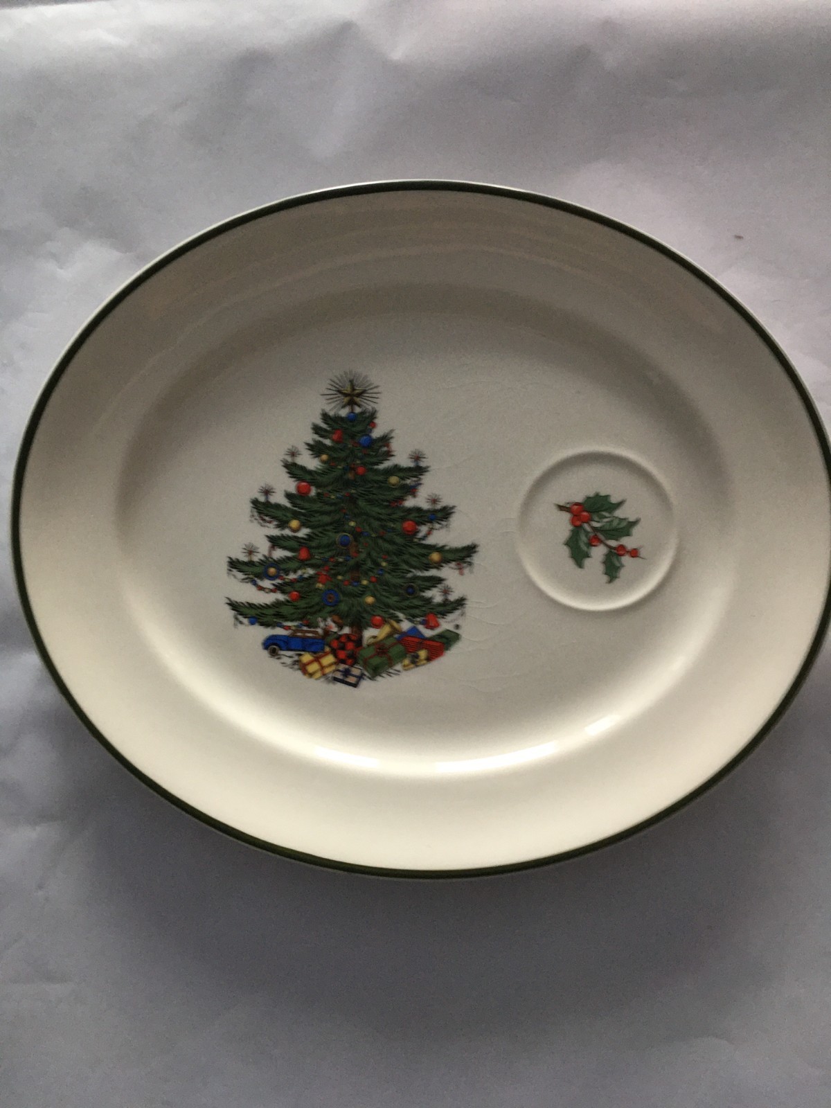 Cuthbertson Christmas Tree Narrow Green Band Snack Plate Made in England 10 inch