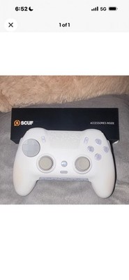 SCUF Envision Pro PC Gaming Controller + Accessories