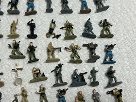 Lot Of Micro Machines Soldier Lot