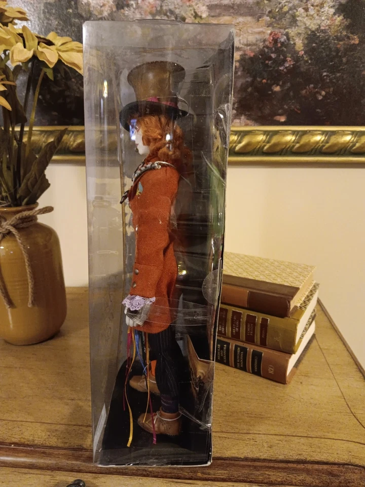 Disney Store Alice Through the Looking Glass Mad Hatter Johnny Depp 13" Doll NIB - Image 4 of 4