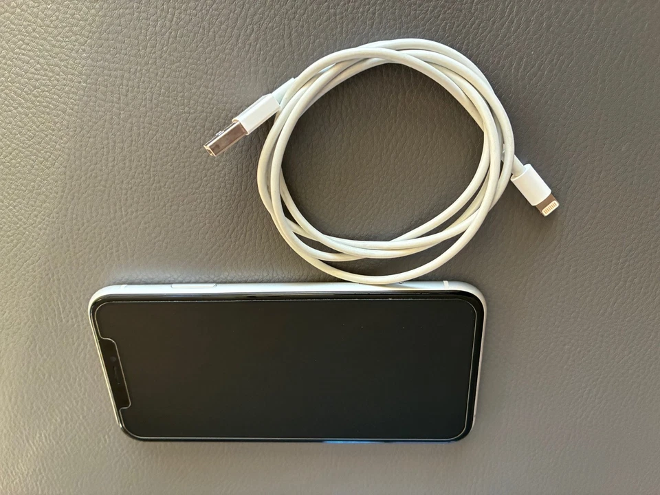 Apple iPhone XR A2105 (GSM) - 64GB - weiß, sehr guter Zustand - Bild 4 von 4