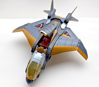 Marvel Universe Avengers Quinjet Iron Man 3.75/4 inch 1:18 Hasbro 2011