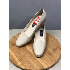 Selby Shoes Womens 9.5 Ivory Leather Activeflex Wedge Comfort Loafer Casual