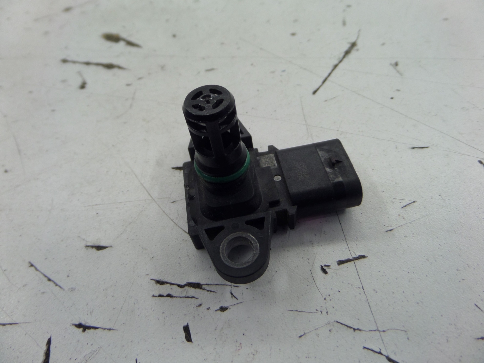 7599042 01 bmw