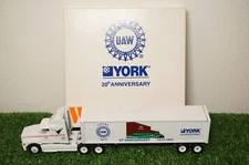 Winross Diecast 1/64 Scale Truck U.A.W. York International Cargo 1993