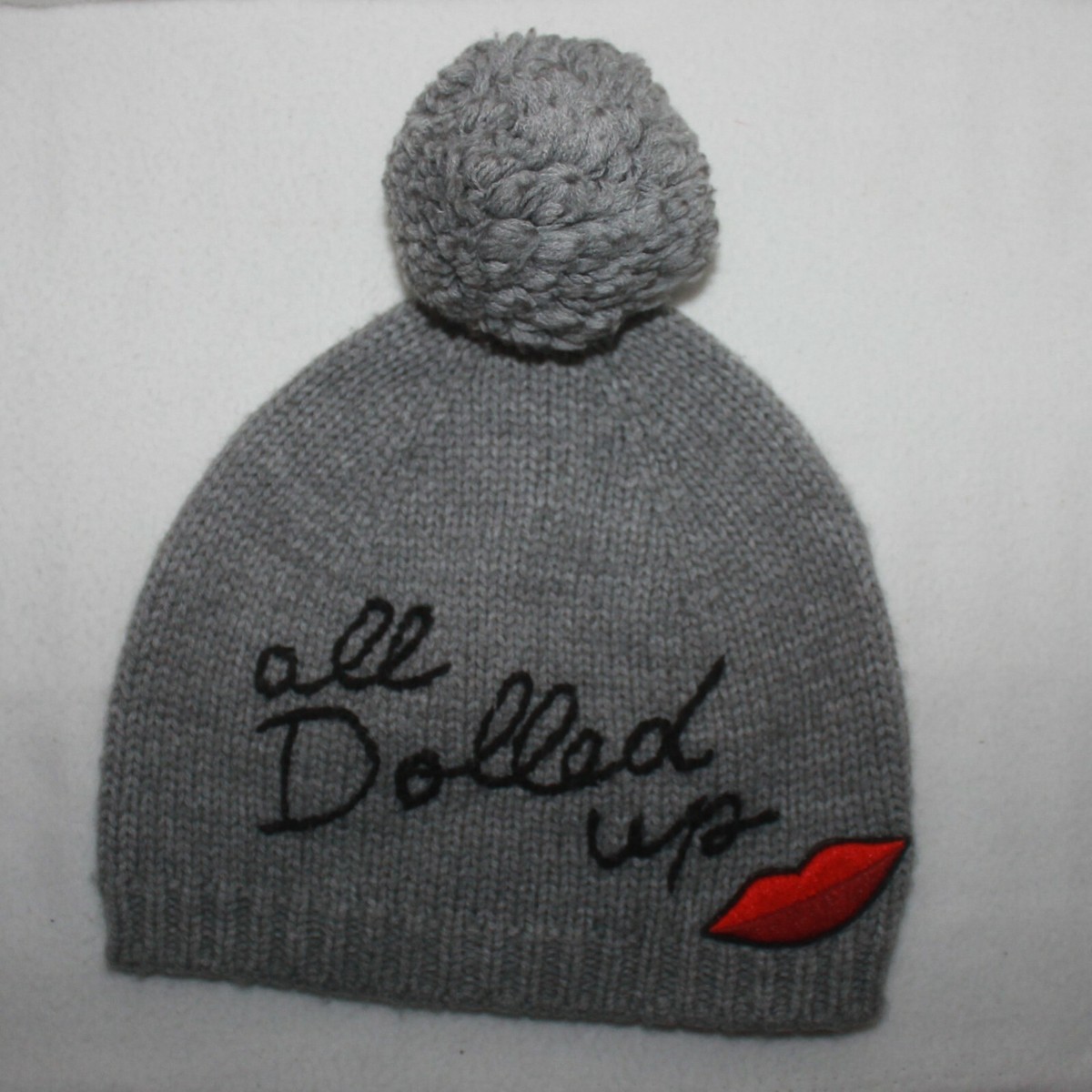 Kate Spade - gray - all Dolled up beanie - excellent 