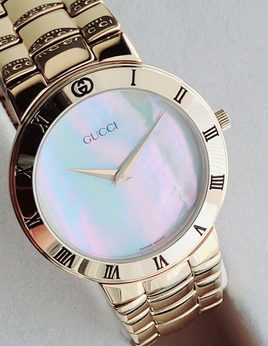 Gucci 3300.2.M watch with Mother of Pearl face. mens Gucci watch vintage 1995 3300.2.M, Authentic, MOP Dial  main image 4