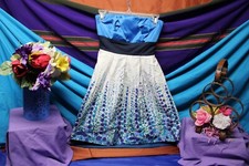 Teeze Me Women's Blue White Floral Cocktail Party Dress Size 5 Classic strapless