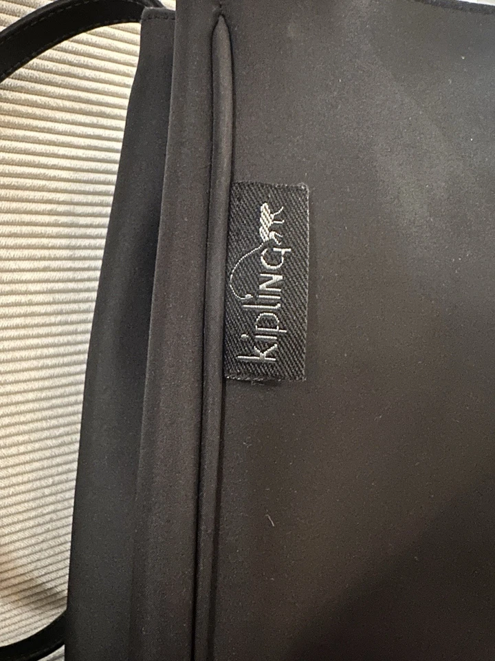 Kipling 氧气黑色尼龙单肩包斜挎包手提包 — 第 4/4 张图片