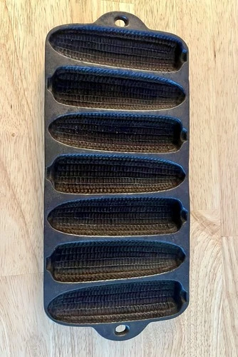 Vintage Wagner Ware Cast Iron Cornbread Corn Bread Stick Pan Made in USA