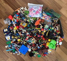 LOTTO CIRCA 4 KG GIOCATTOLI SORPRESINE GADGETS SOLDATINI FIGURES MACCHININE