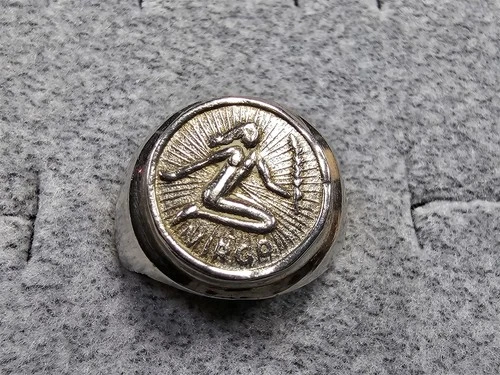 GRANDMA GRABE'S BEAUTIFUL VINTAGE 925 STERLING SILVER VIRGO 9.6G RING SIZE 8.5