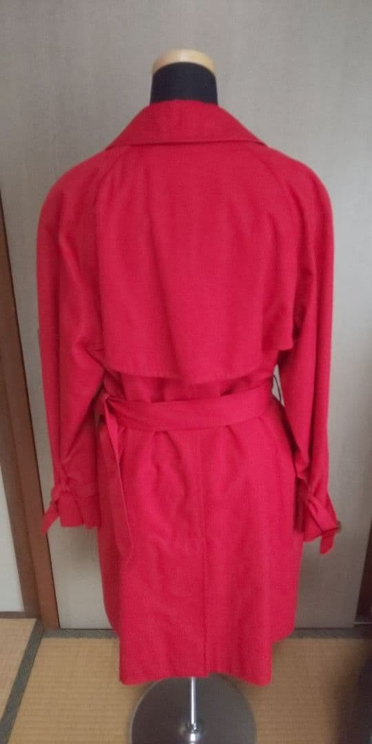 Burberry   Trench Coat Red thumbnail 2