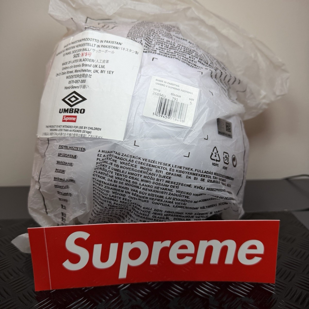 SUPREME x UMBRO WHITE SOCCER BALL SS22 Size 5 for sale online | eBay