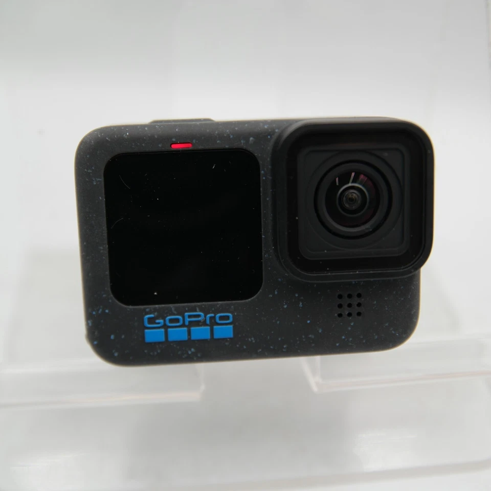 GoPro HERO12 Black 5.3K60 UHD Video 27MP Action Camera - Touchscreen is cracked - Image 2 of 4