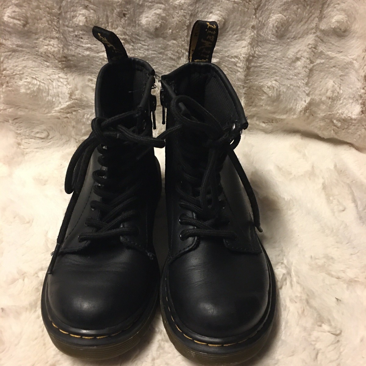 Dr. Doc Martens Boots 1460 Junior Kids AW004 Smooth Leather