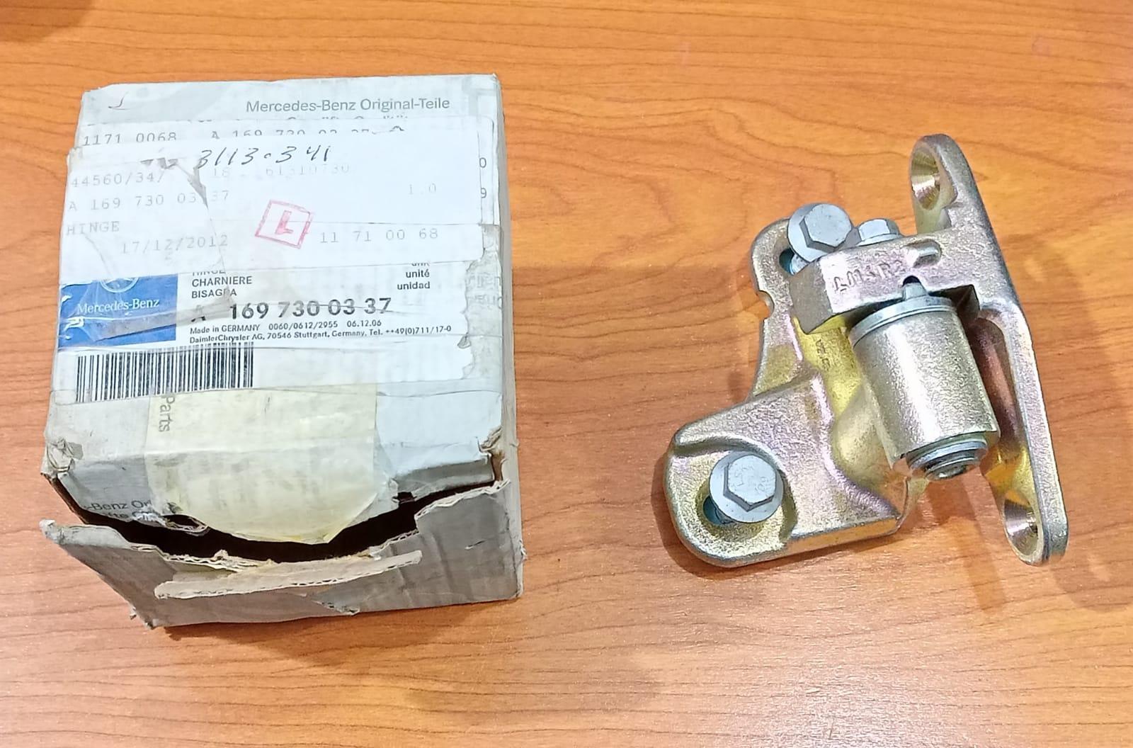 MERCEDES BENZ A 1697300337 HINGE | eBay