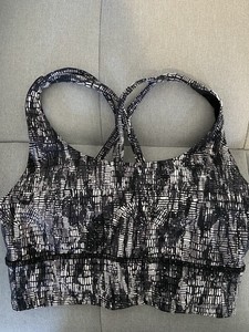 Lululemon Energy Longline Bra Medium Support B–D Cups White Black Size 4