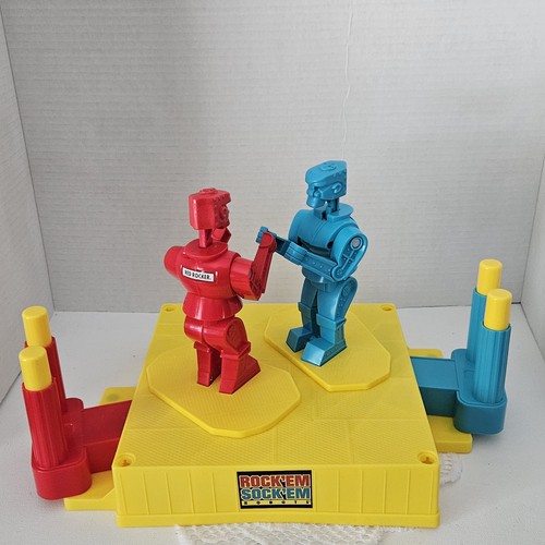Vintage 2018 Mattel Game Rock’em Sock’em Robots CCX97  Working NO POLES/ROPES