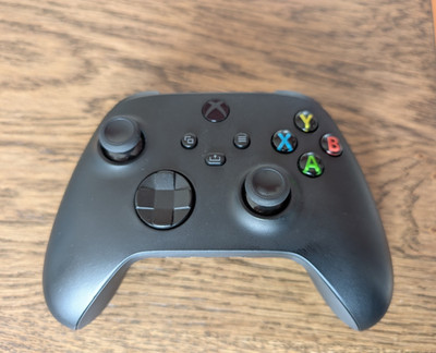 Microsoft Xbox Wireless Controller Schwarz für Xbox Series X/S mit USB-C