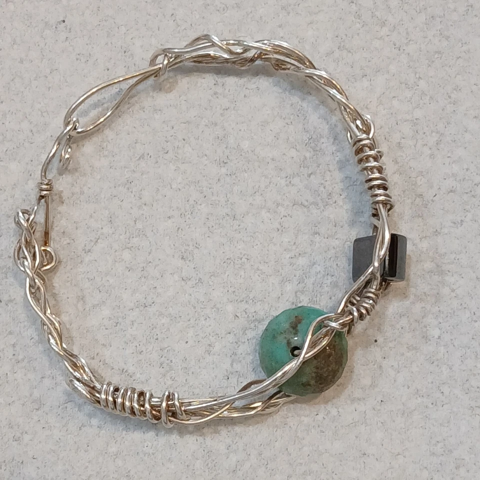Brazalete de alambre de plata de ley hecho artesanalmente con piedra Brn pulida Cntr ID 6,5" Foto 3 de 4