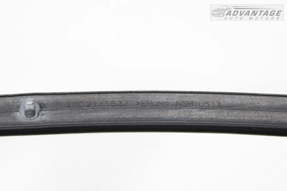 2020-2022 NISSAN SENTRA 2.0L WINDSHIELD COWL PANEL WEATHERSTRIP SEAL RUBBER OEM - Image 4 of 4