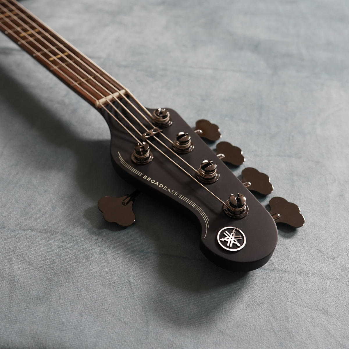 YAMAHA Electric Base BB735A DCS 5-String Brand New Ship from YAMAHA Electric Base BB735A DCS 5-String Brand New Ship from