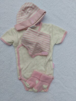 Babyset  von Babydream - Body - Söckchen - Mützschen -  Halstuch - für Mädchen