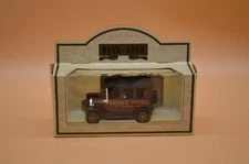 Lledo No 33004 - Diecast Model Of A 1920 Ford Model T Car - GRAND HOTEL
