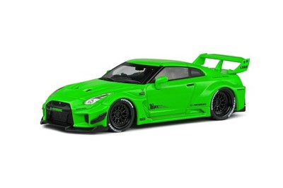 Modellauto Maßstab 143 Nissan GTR R35 grün