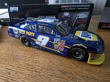 2014 Chase Elliott 9 NAPA Auto Parts Chicago Race Win 1/24TH NASCAR DIECAST