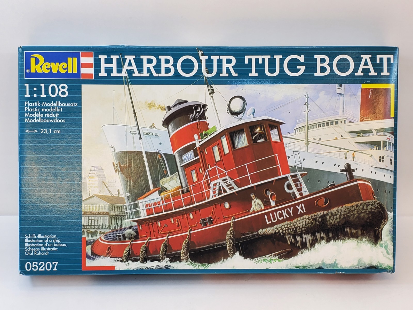Revell Harbour Tug Boat 1:108 Scale Model Kit No. 05207 Skill Level 3