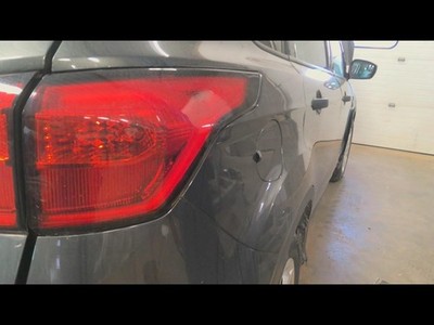 Used Right Tail Light Assembly fits: 2019 Ford Escape quarter panel mounted brig