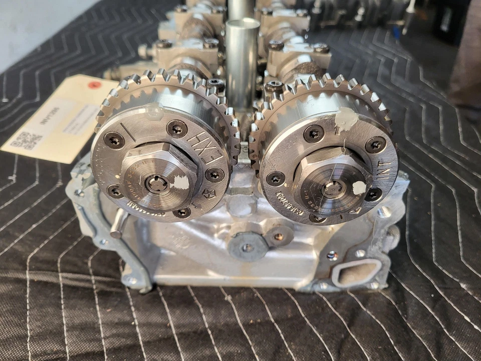 Culata de pasajero derecho Dodge usada OEM para cargador 2011-2023 3,6 L tracción trasera Foto 4 de 4