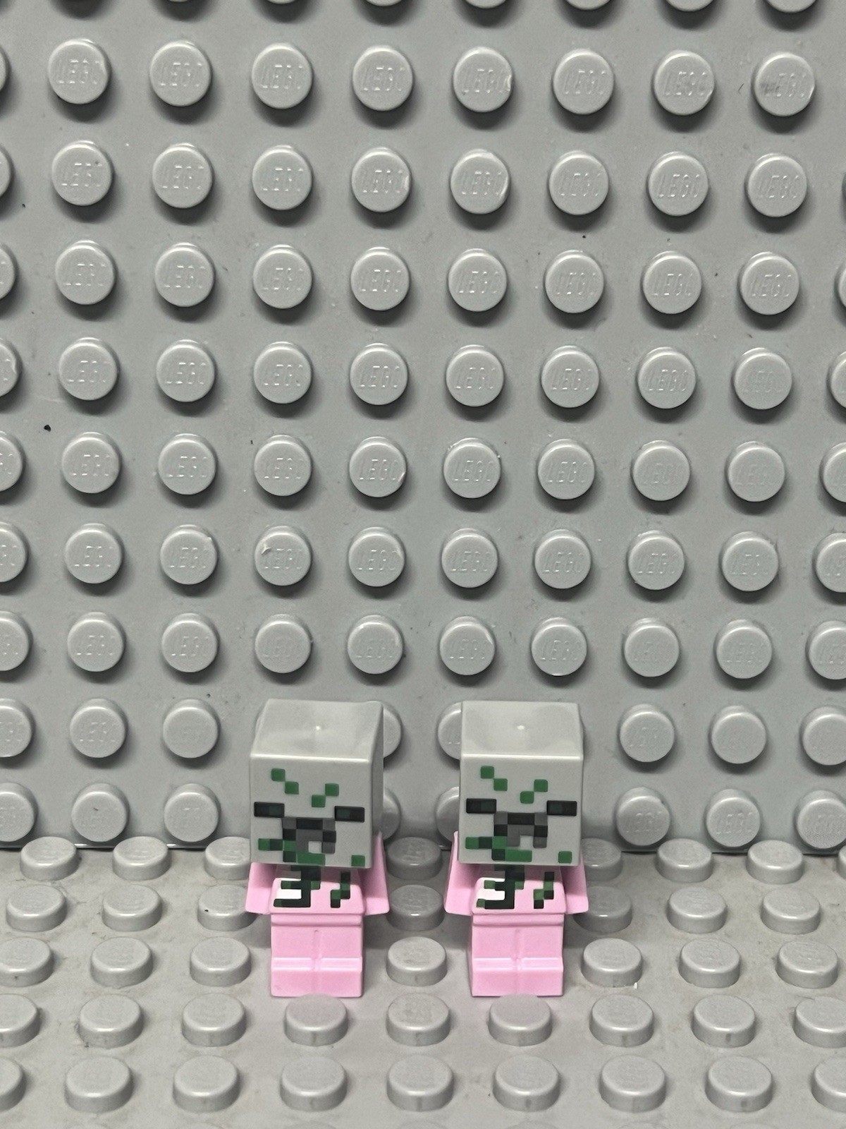 LEGO Minecraft 2 Baby Zombie Pigman Minifigures Set