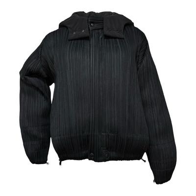 PLEATS PLEASE ISSEY MIYAKE Fall Winter 2019 Reversible Down Plisse