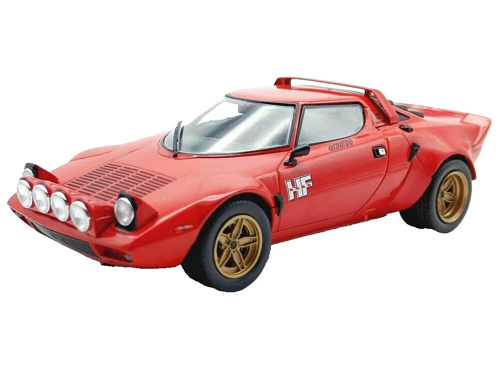 Lancia 1:24 vehículos diecast y de juguete