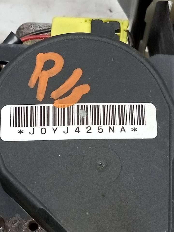 Used Front Right Seat Belt Front fits: 2004 Acura Tl bucket seat passenger retra Foto 2 de 4