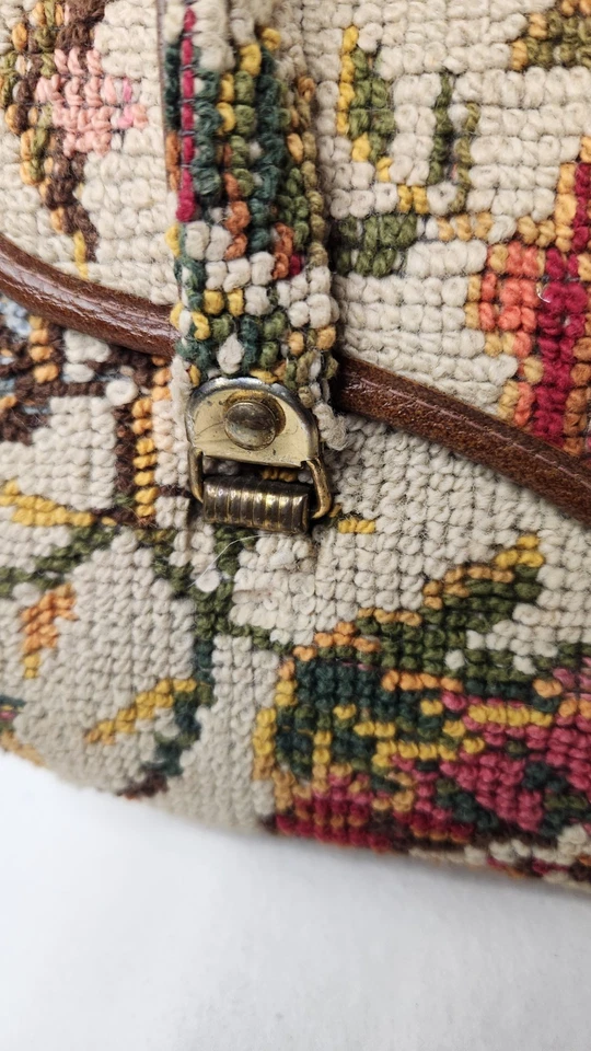 Vintage Tapestry Carpet Textile Purse Handbag Made In USA 12" - Image 4 of 4