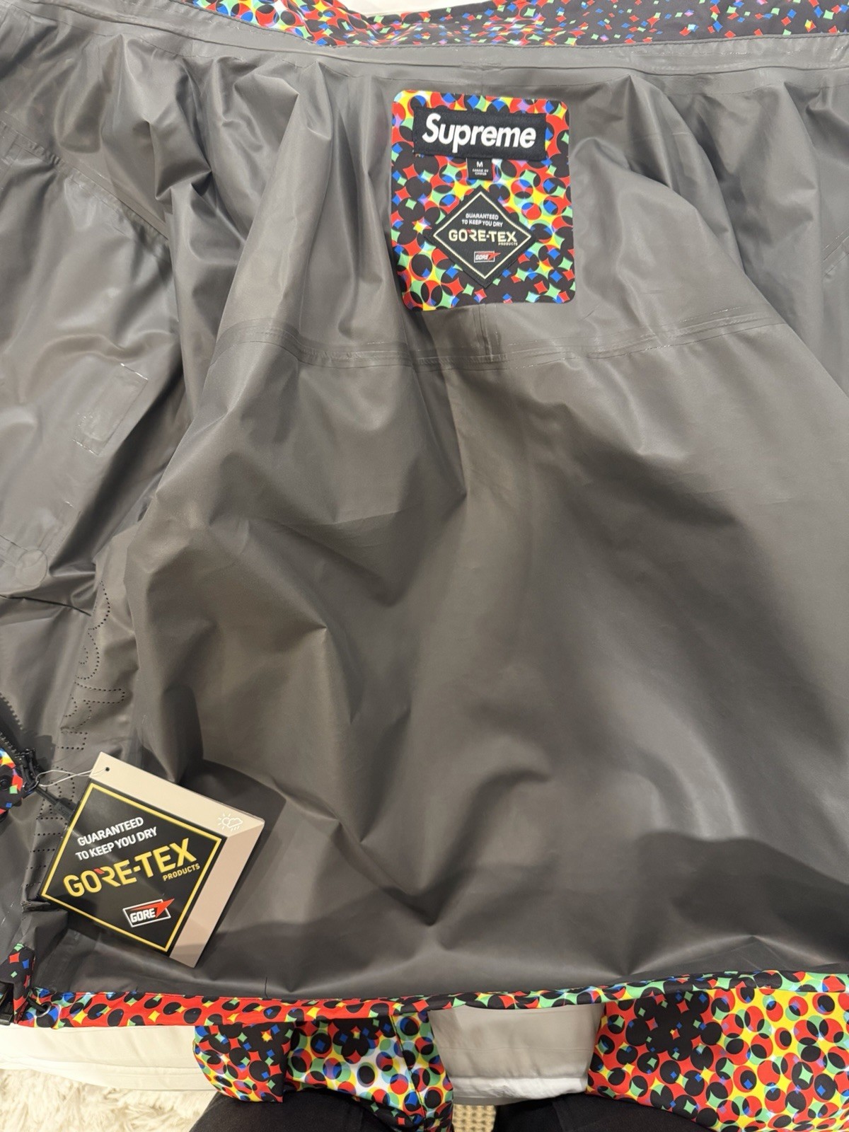 Supreme Gore Tex Paclite Coat Men’s Medium Multicolor Ski Shell Jacket New image 3